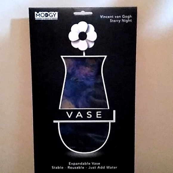 My Vaz By Modgy Accents New Expandable Vase Poshmark